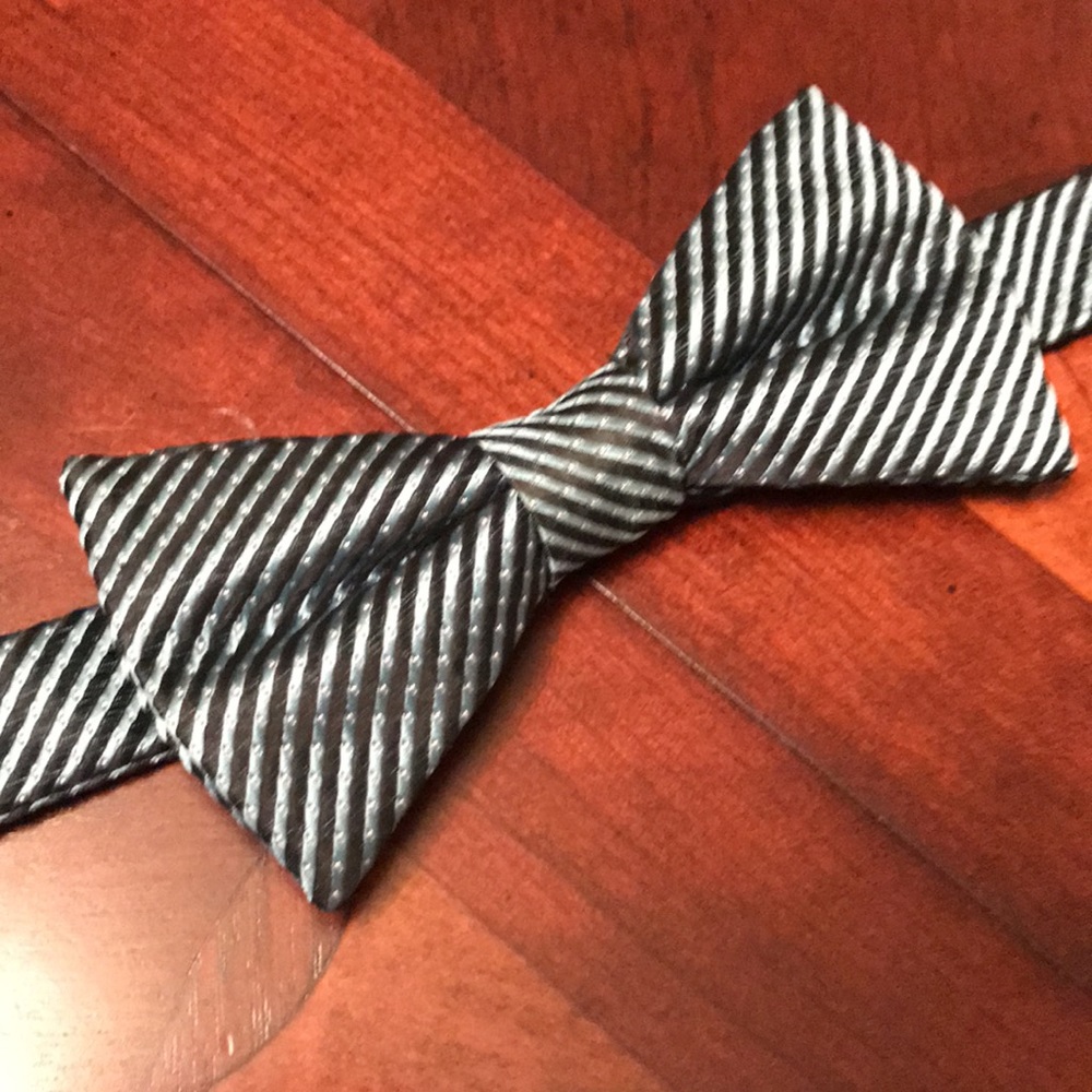 Egara silk bow tie - Picture 4 of 6